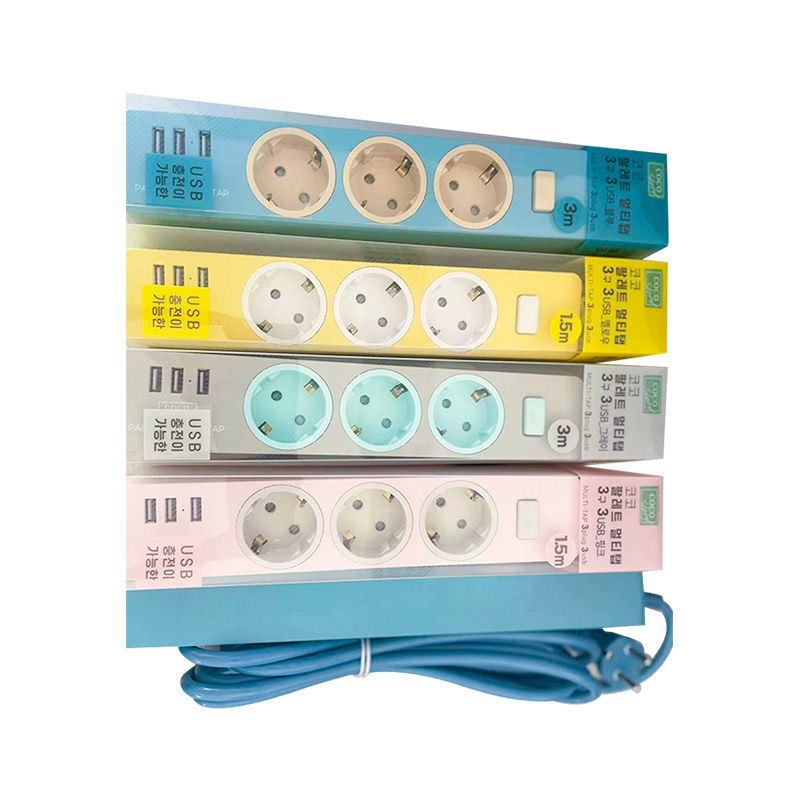 Färgglada 3 uttag KC Standarduttag med 3 USB -portar och 1 Master Switch